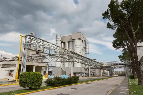 Sistema di recupero energetico da scarti di processo chimico installato da Glayx per stabilimento Henkel