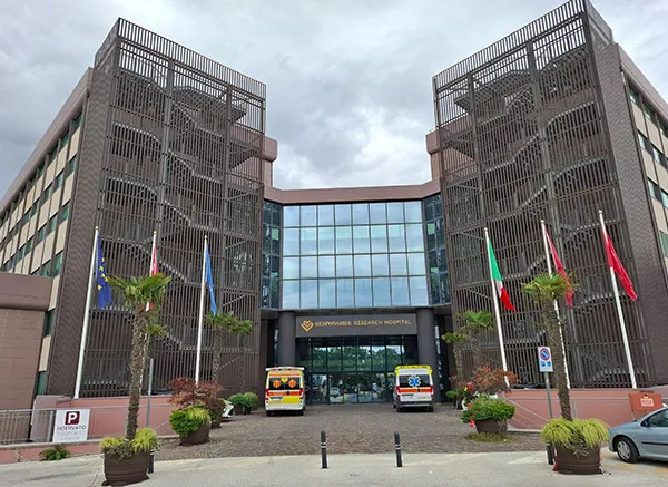 Responsible Research Hospital di Campobasso - Impianto fotovoltaico sul tetto dell’ospedale realizzato da Glayx